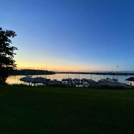 Апартаменты Smukke Omgivelser I Troense Свендборг